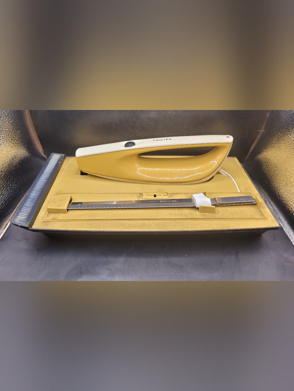 Vintage Philips Electric Carving Knife KB 5234 Hamilton Beach Yellow Blades